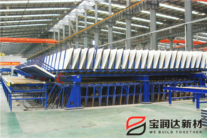 寶潤達(dá)聚氨酯生產(chǎn)車間實(shí)拍